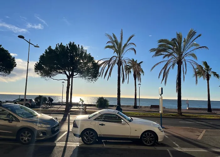 Nice Appartement En Bord De Mer Avec Piscine - Jusqu\'A 6 Personnes